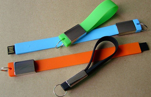 Bracciali USB silicone personalizzati